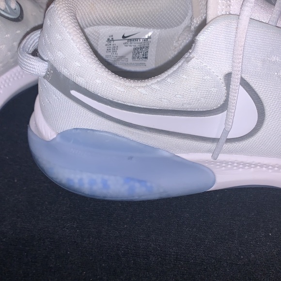 ⭐️WOMEN NIKE JOYRIDE RUNNERS SHOES ⭐️ - Picture 10 of 16